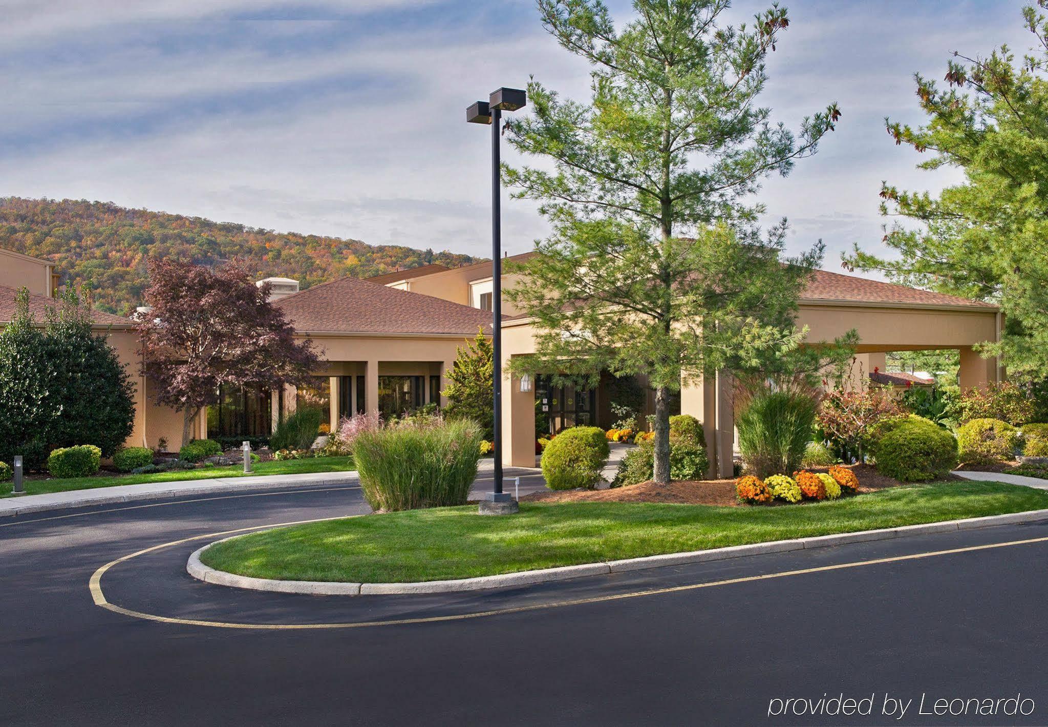 Courtyard By Marriott Mahwah Ξενοδοχείο Εξωτερικό φωτογραφία