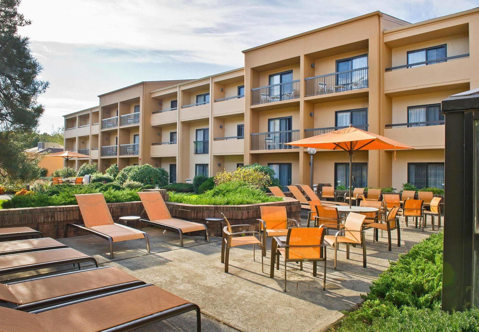 Courtyard By Marriott Mahwah Ξενοδοχείο Εξωτερικό φωτογραφία